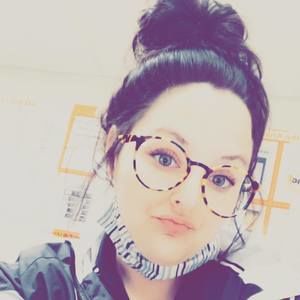 Meet your Posher, April marie